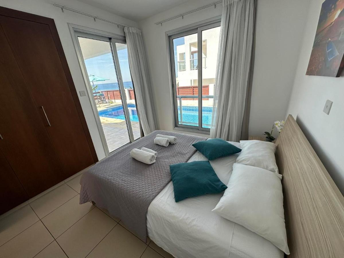 Villa Aqua Sunrise 1Km From Beach With Sea Views คอรัลเบย์ ภายนอก รูปภาพ